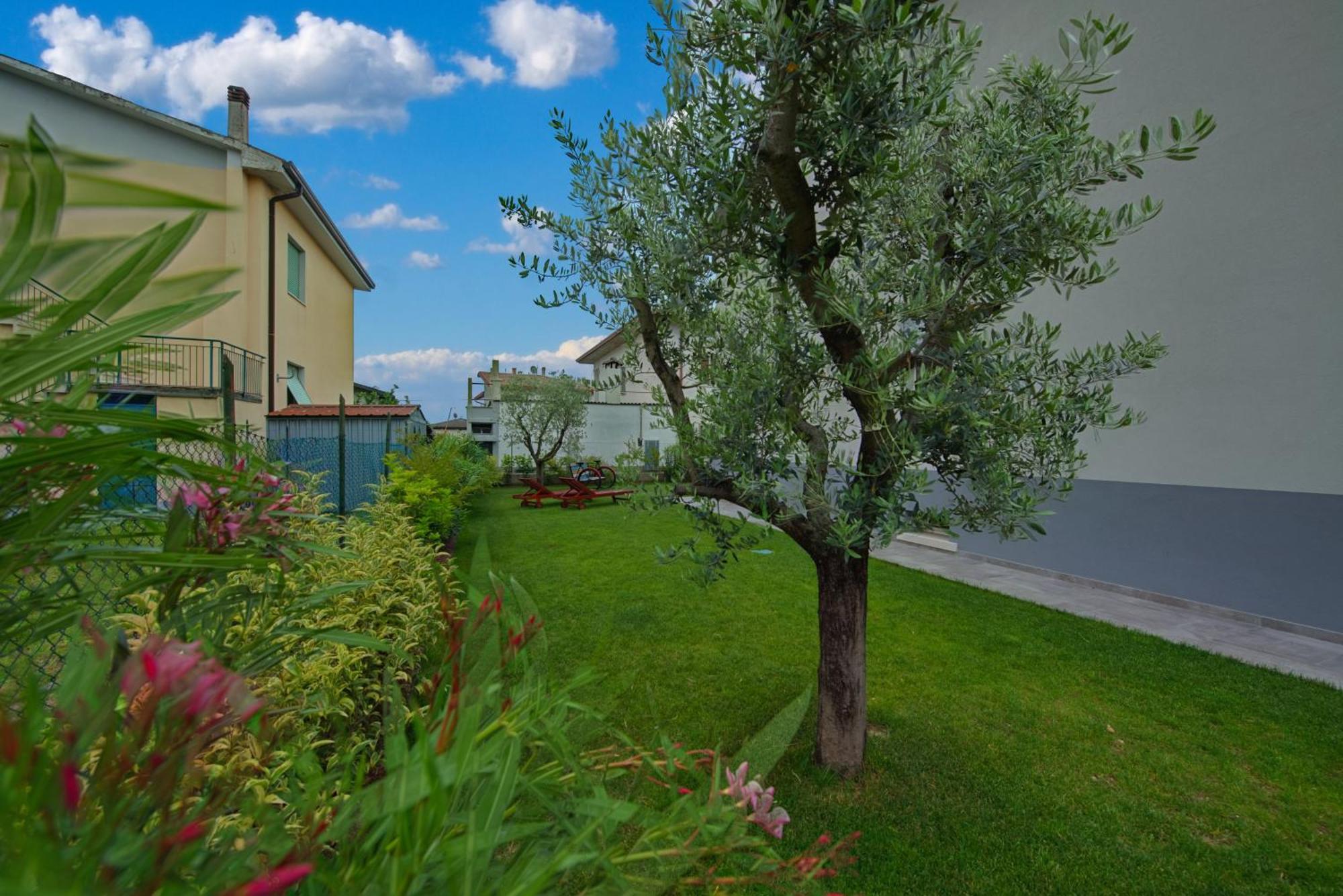 Via Goito 25 Rooms & Apartment Peschiera del Garda Exteriér fotografie