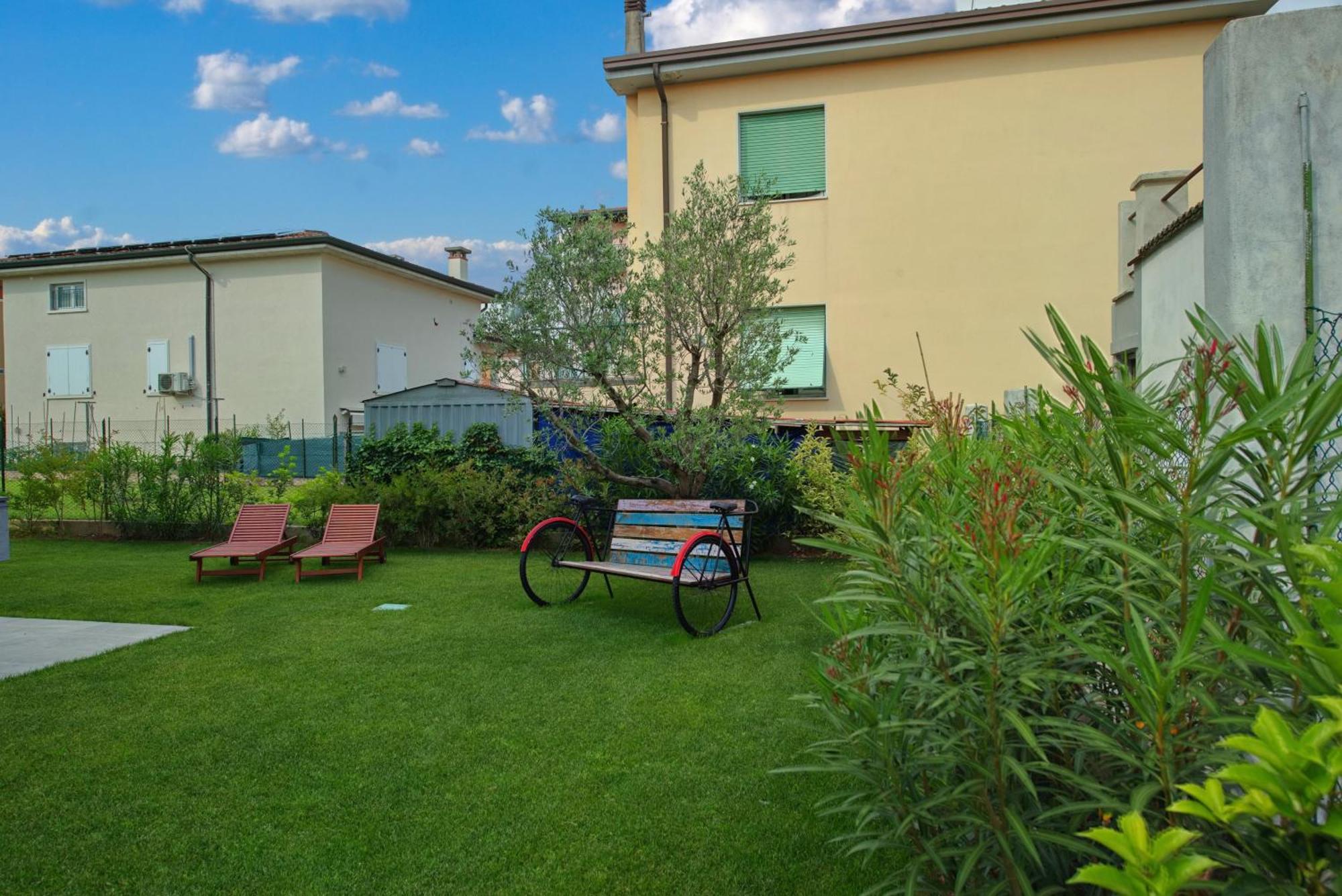 Via Goito 25 Rooms & Apartment Peschiera del Garda Exteriér fotografie