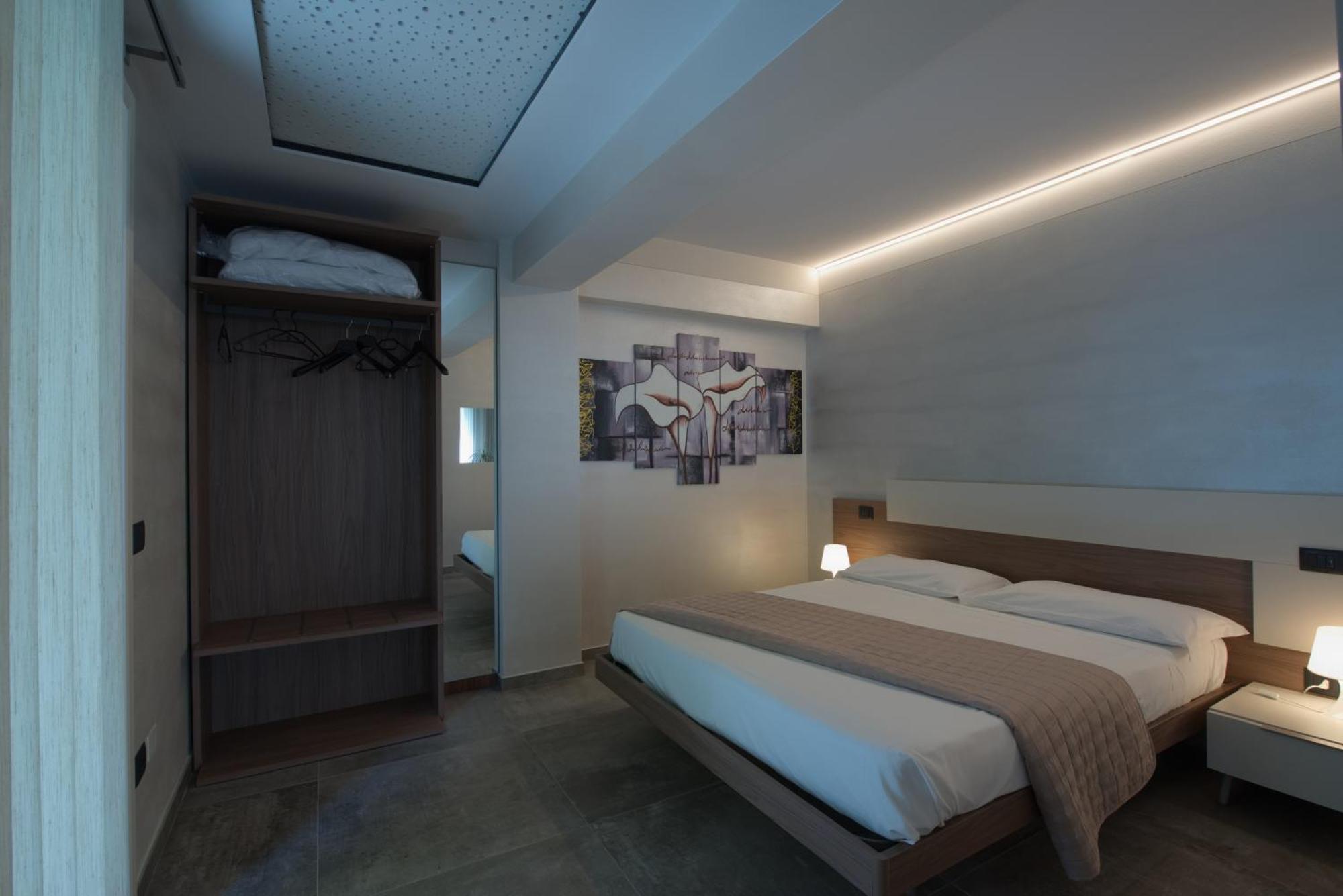 Via Goito 25 Rooms & Apartment Peschiera del Garda Exteriér fotografie