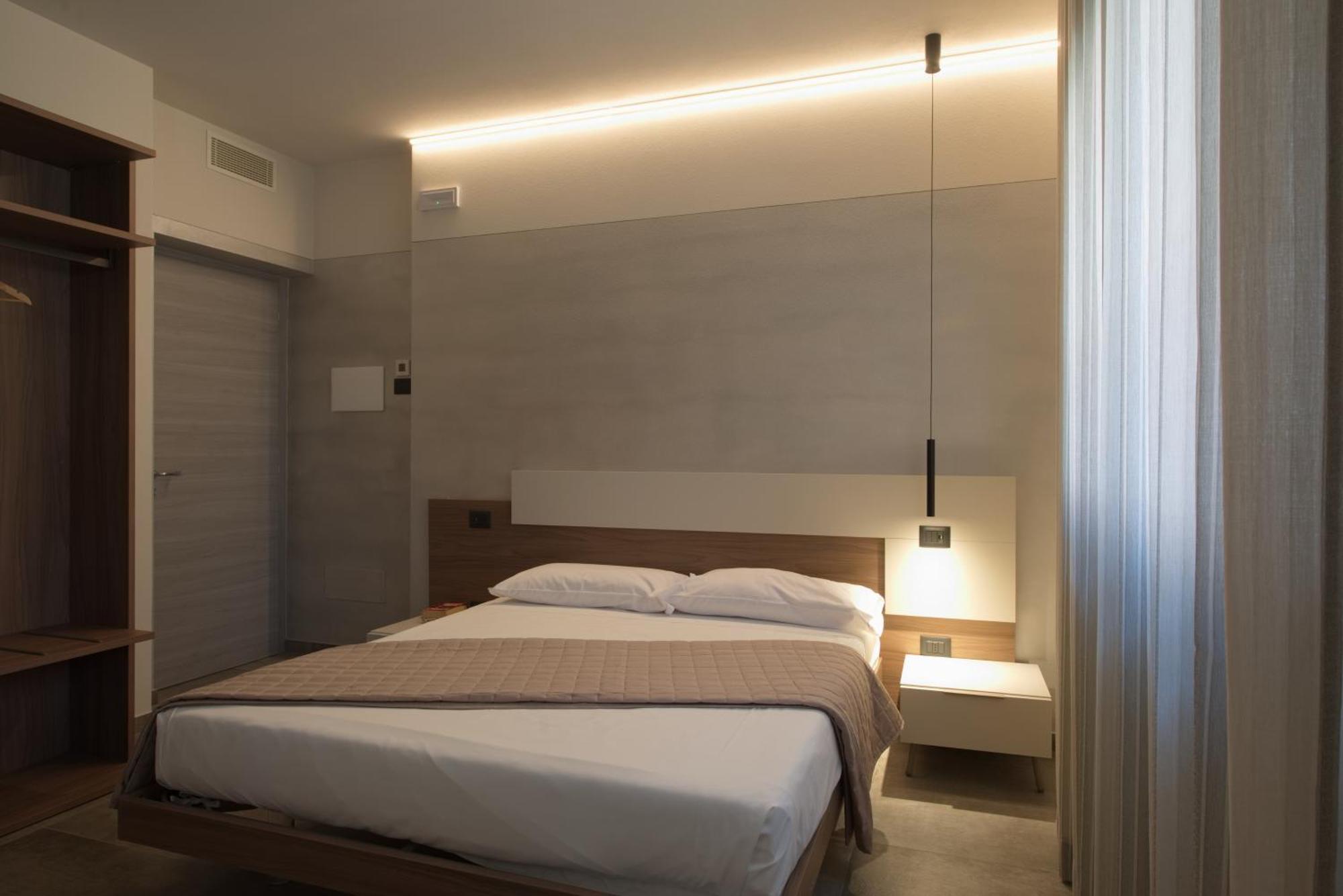 Via Goito 25 Rooms & Apartment Peschiera del Garda Exteriér fotografie