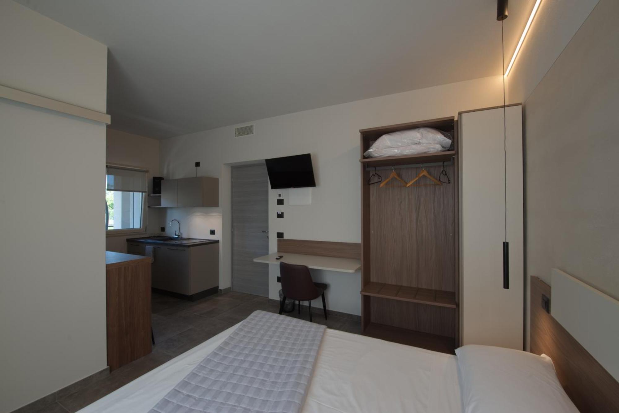 Via Goito 25 Rooms & Apartment Peschiera del Garda Exteriér fotografie