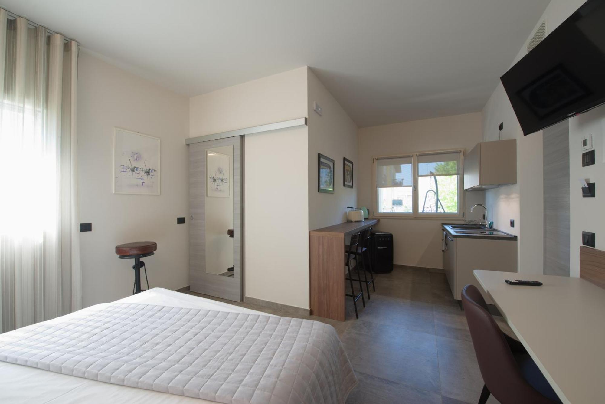 Via Goito 25 Rooms & Apartment Peschiera del Garda Exteriér fotografie