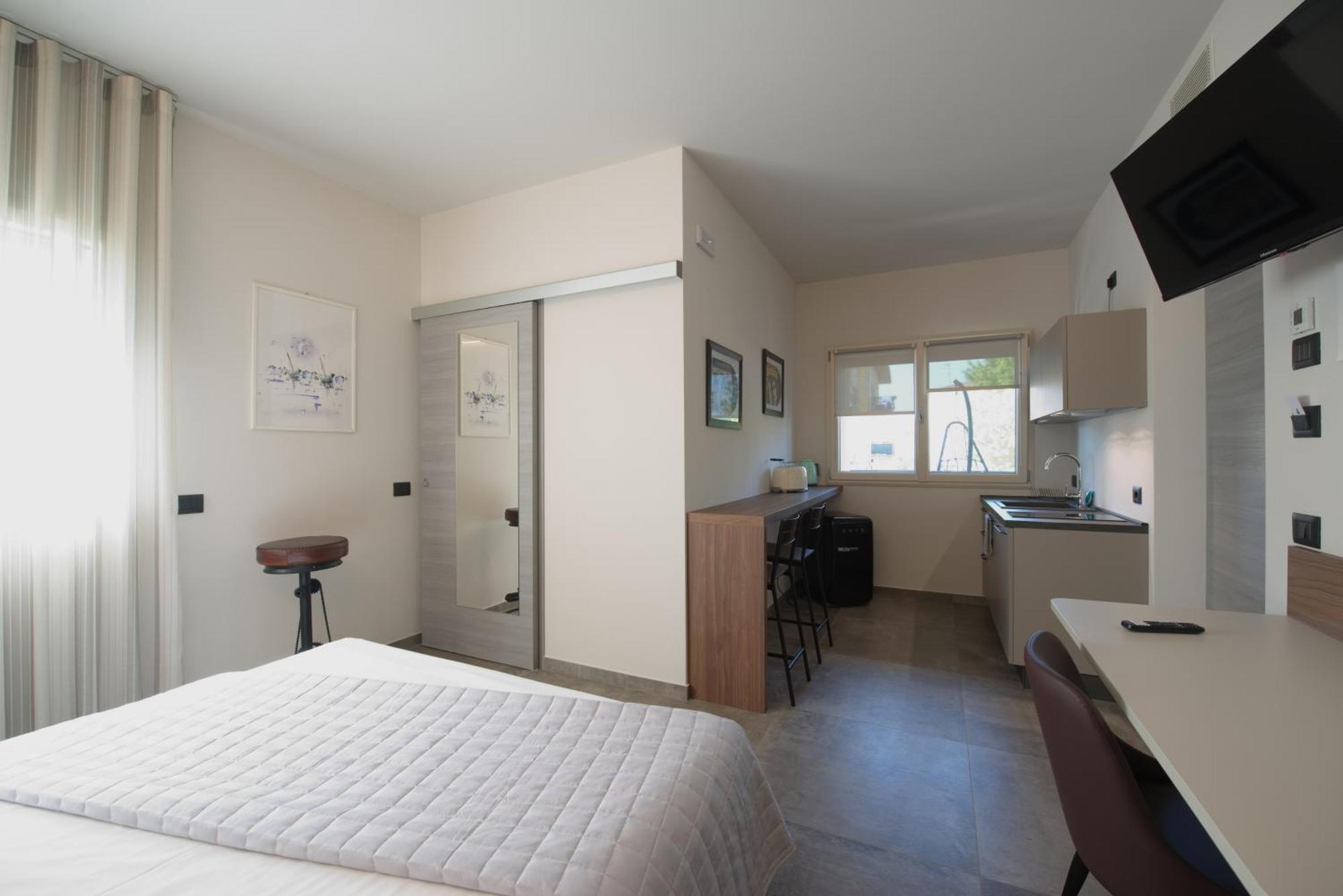 Via Goito 25 Rooms & Apartment Peschiera del Garda Exteriér fotografie