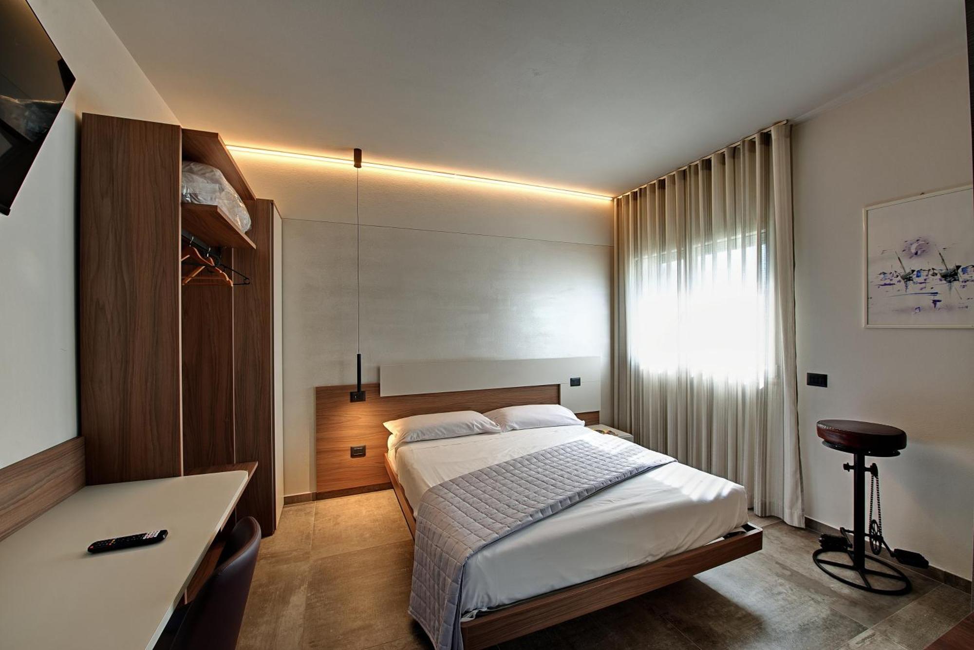 Via Goito 25 Rooms & Apartment Peschiera del Garda Exteriér fotografie