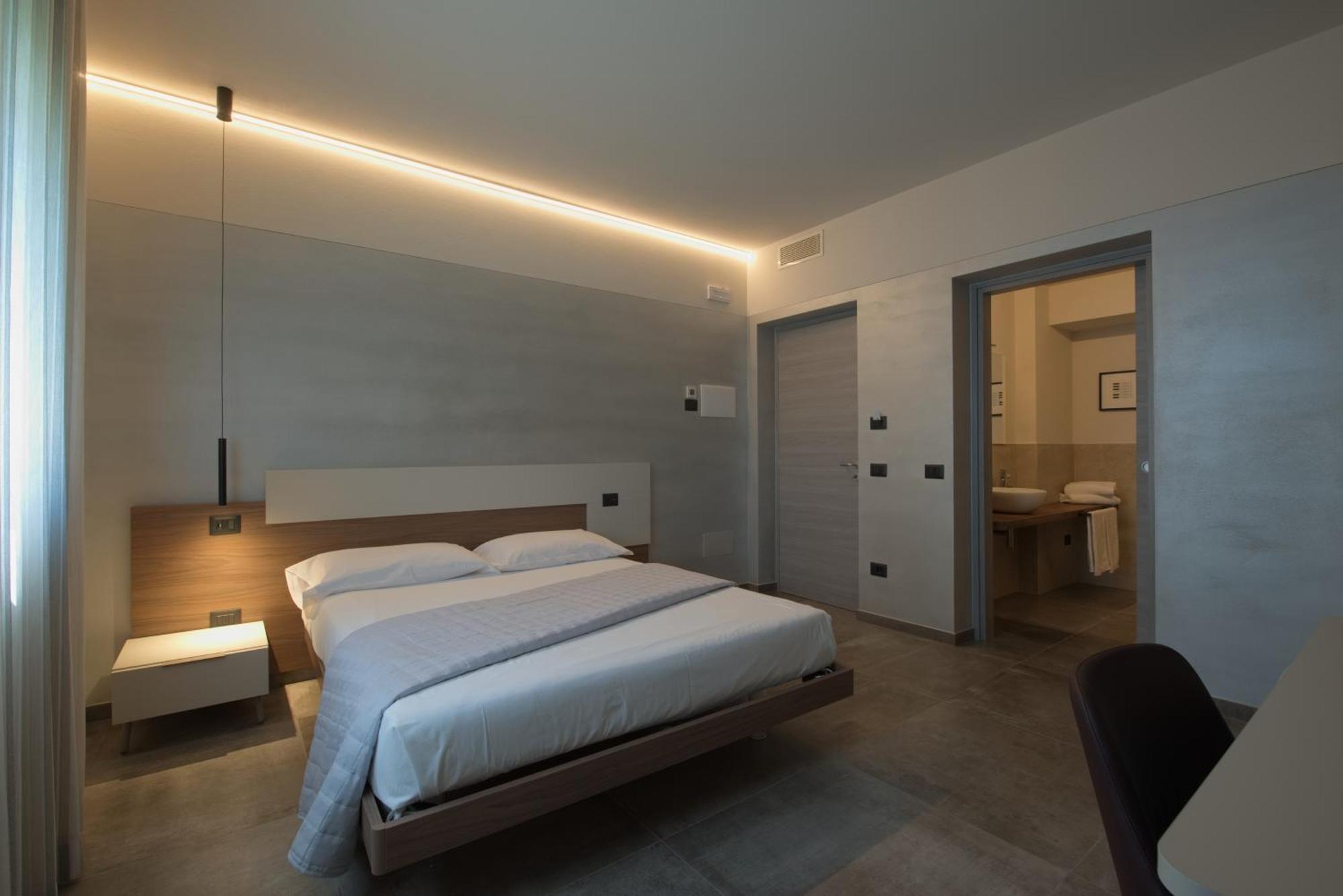 Via Goito 25 Rooms & Apartment Peschiera del Garda Exteriér fotografie