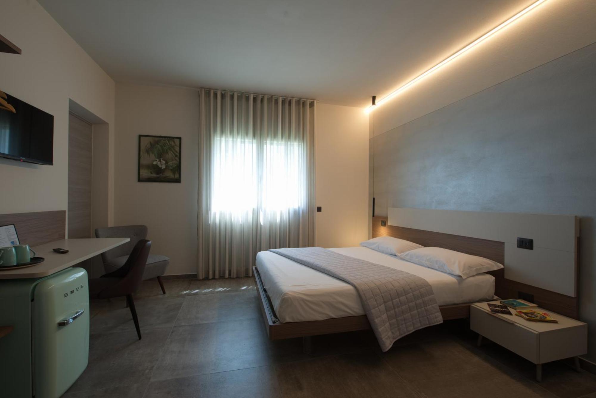 Via Goito 25 Rooms & Apartment Peschiera del Garda Exteriér fotografie