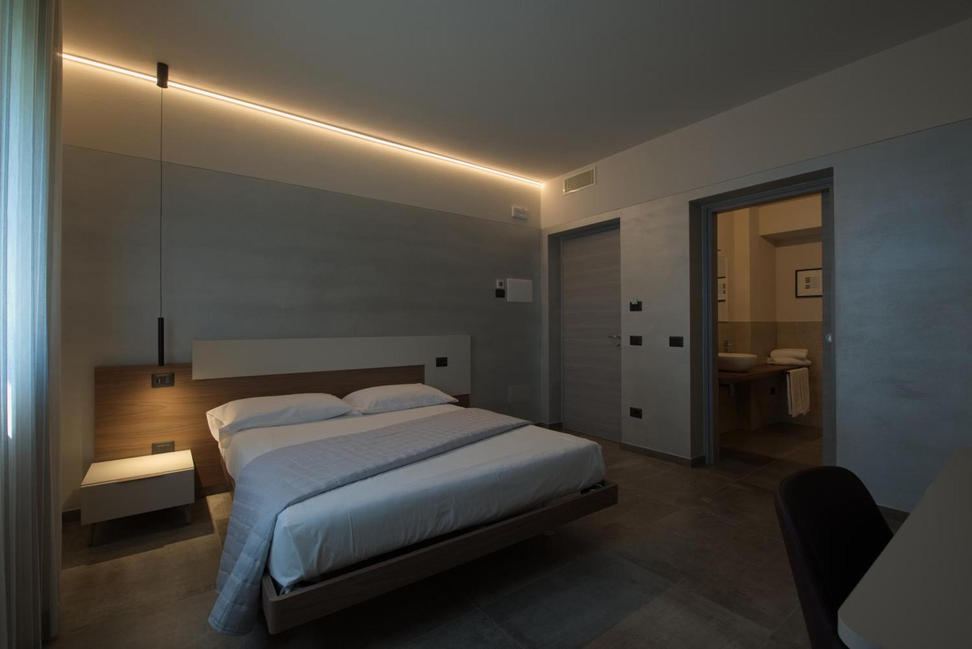 Via Goito 25 Rooms & Apartment Peschiera del Garda Exteriér fotografie